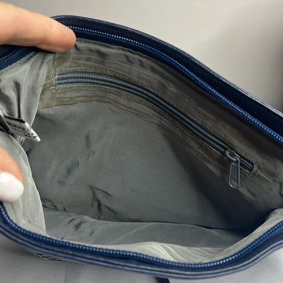 Whiting and Davis Navy Blue Metal Mesh and Leather Trim Shoulder Clutch Bag - Picture 9 of 11